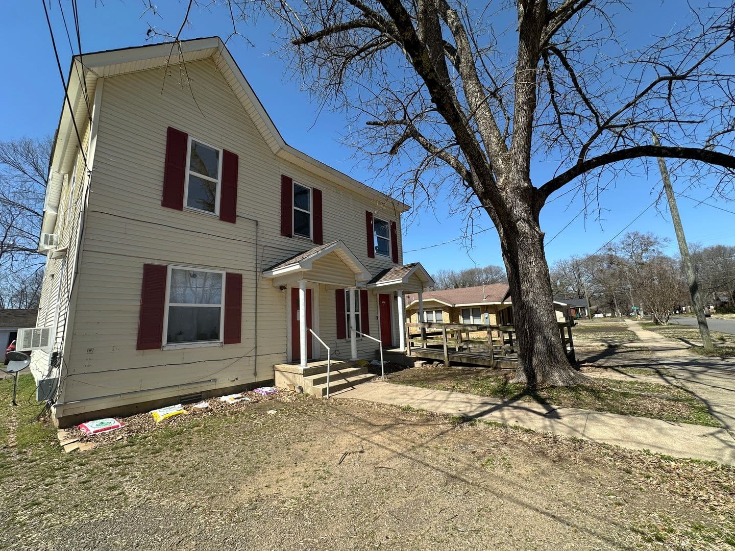 Russellville Apartment: 708 S Denver