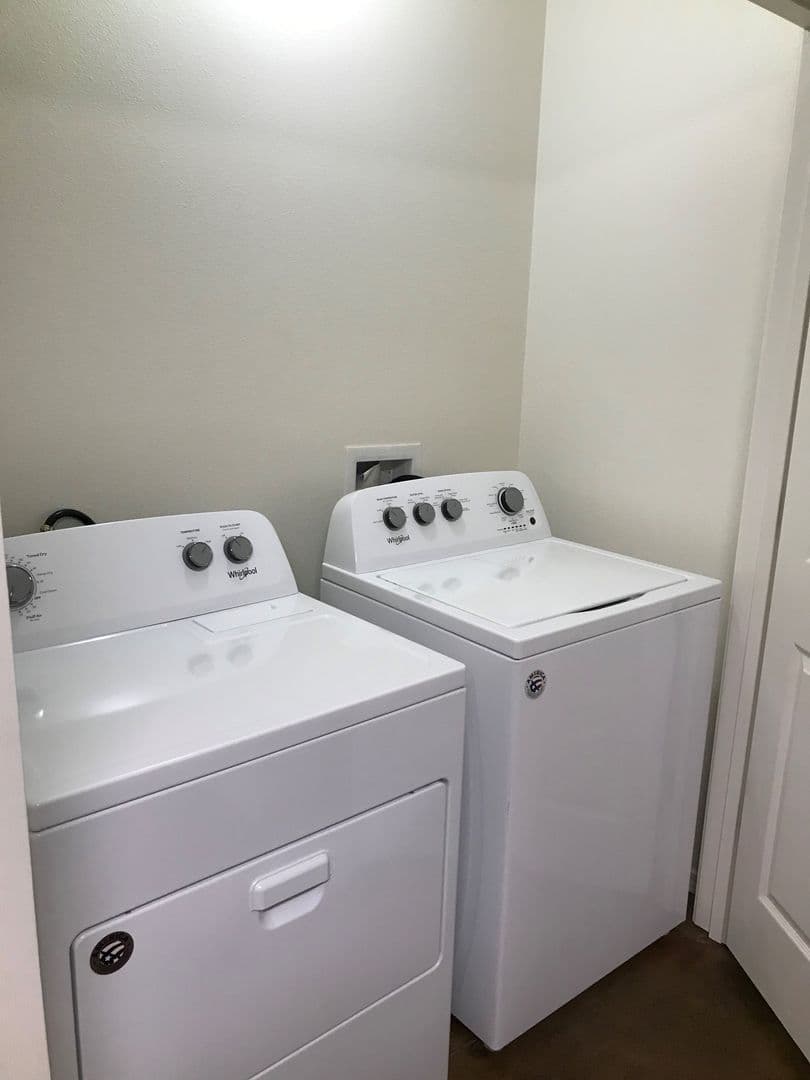 Dardanelle Apartment: N 5th St