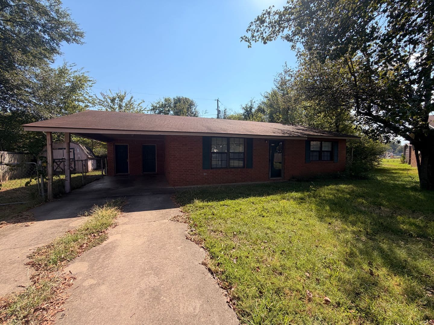 Russellville House: 604 E 15th Street