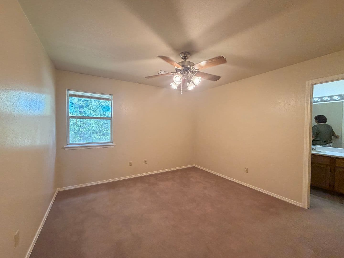Russellville Apartment: 2401-2415 West C St