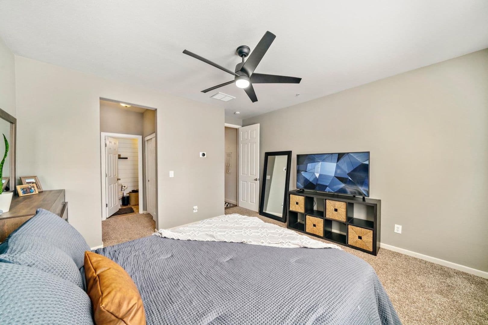Elk Grove House: 8430 Crystal Walk Cir