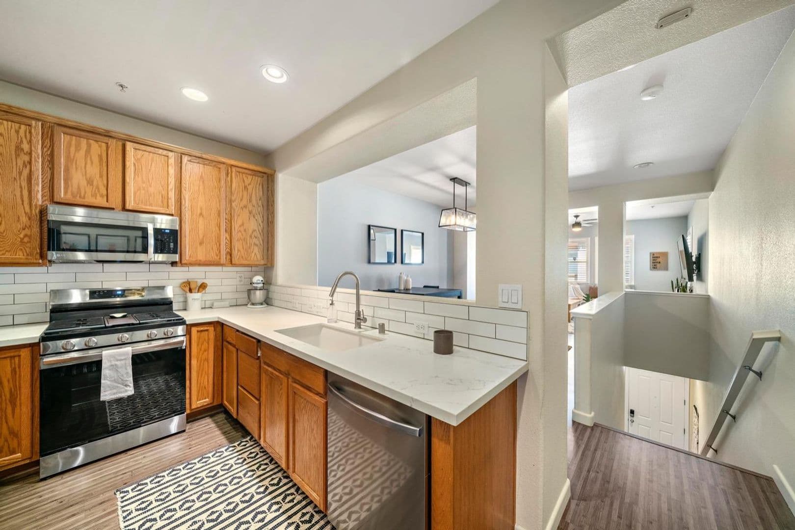 Elk Grove House: 8430 Crystal Walk Cir