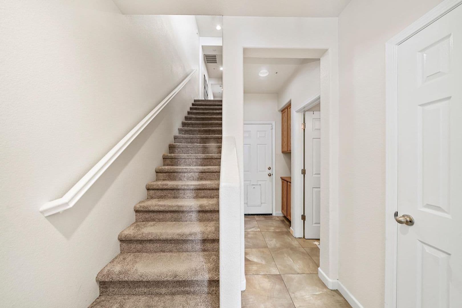 Elk Grove House: 8430 Crystal Walk Cir