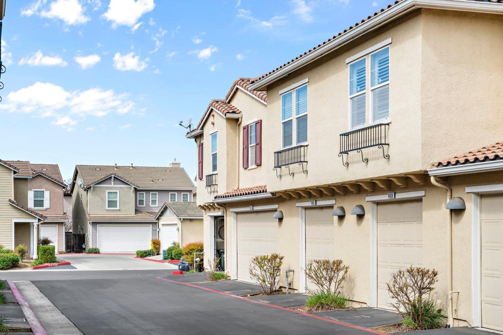 Elk Grove House: 8430 Crystal Walk Cir