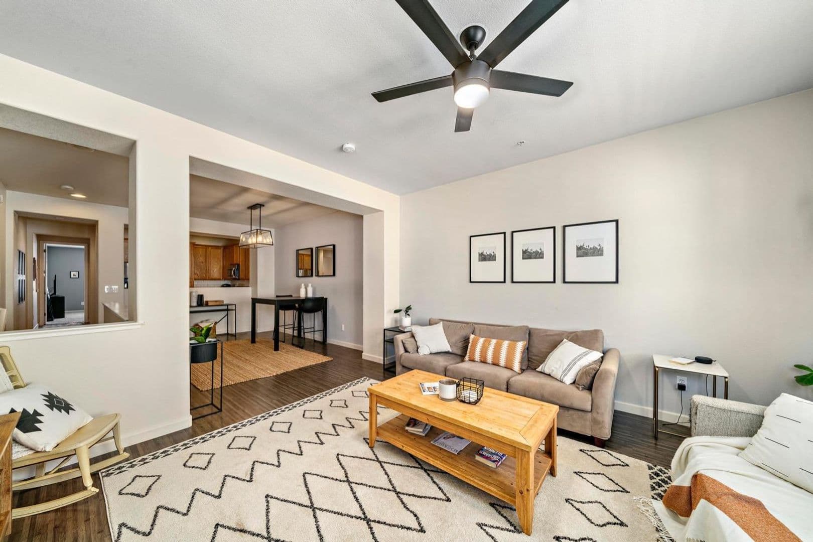 Elk Grove House: 8430 Crystal Walk Cir