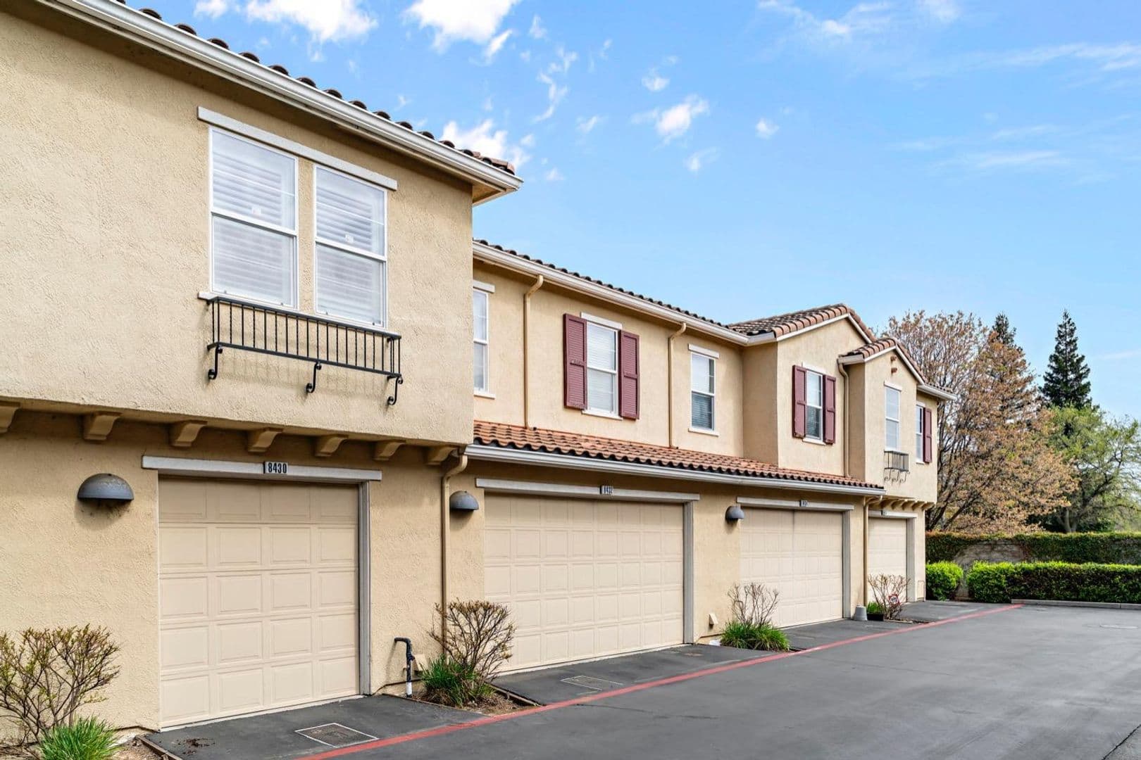 Elk Grove House: 8430 Crystal Walk Cir