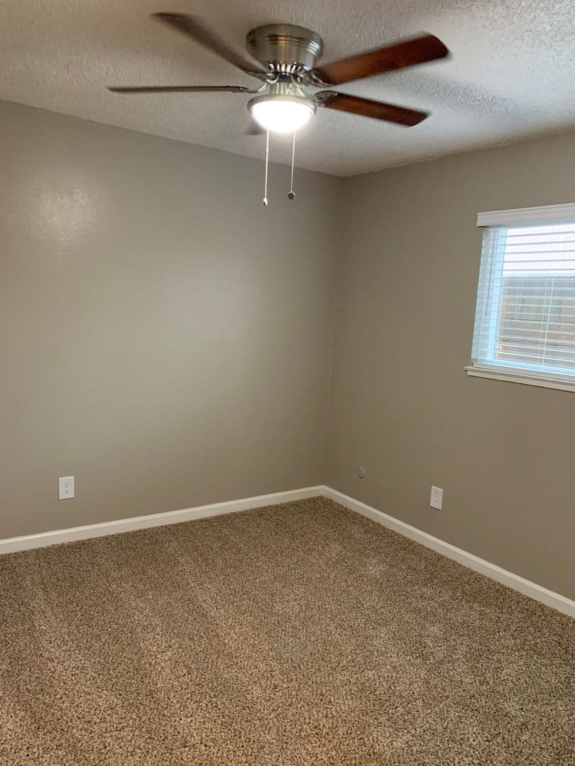 Sacramento Apartment: 6125 Stockton Blvd