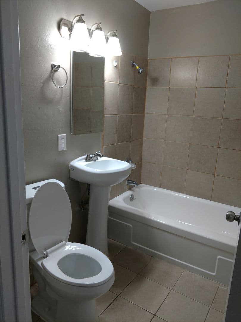 Sacramento Apartment: 6125 Stockton Blvd