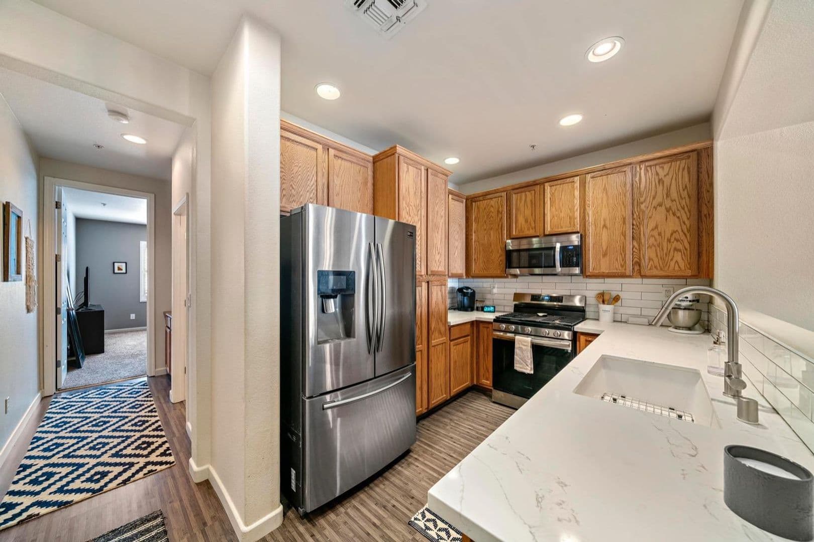 Elk Grove House: 8430 Crystal Walk Cir