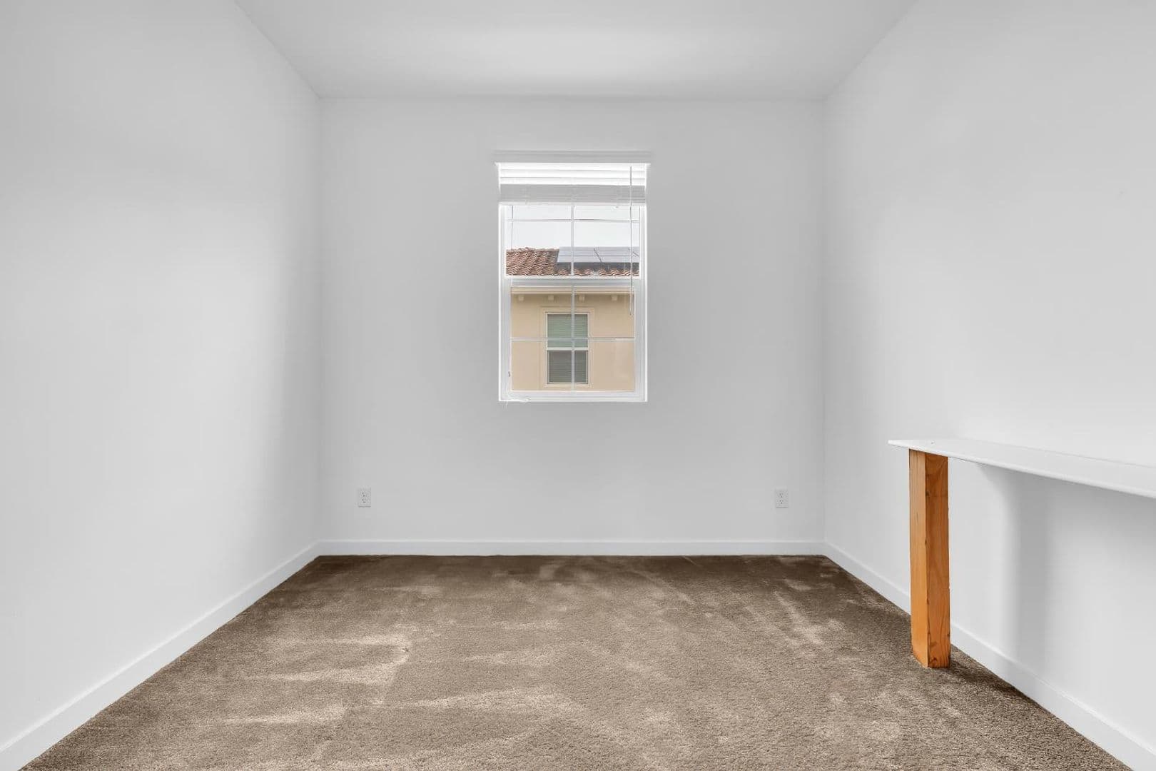Sacramento House: 5301 E Commerce Way Unit 39102