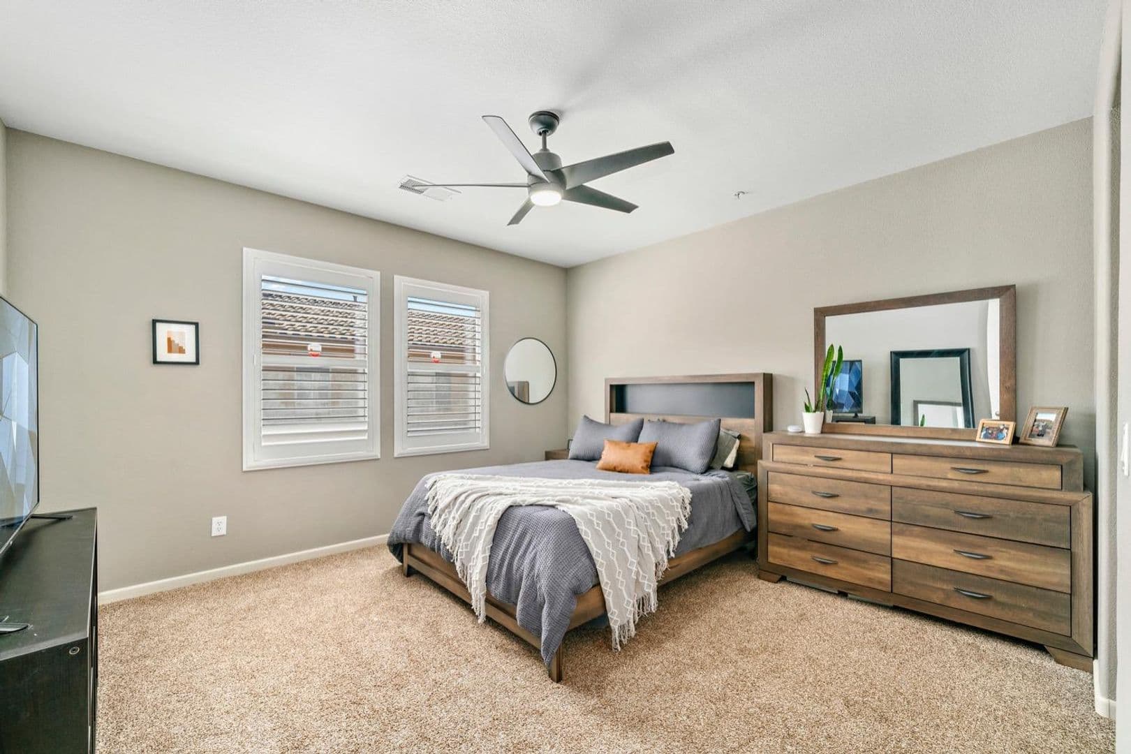 Elk Grove House: 8430 Crystal Walk Cir