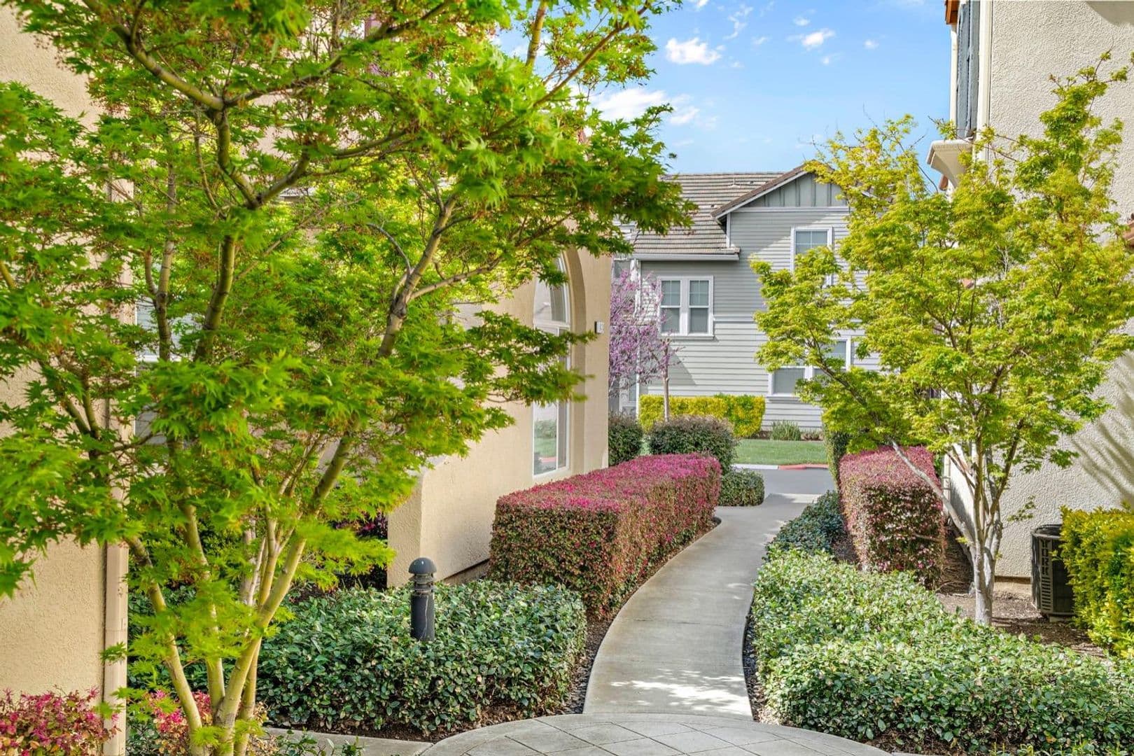 Elk Grove House: 8430 Crystal Walk Cir