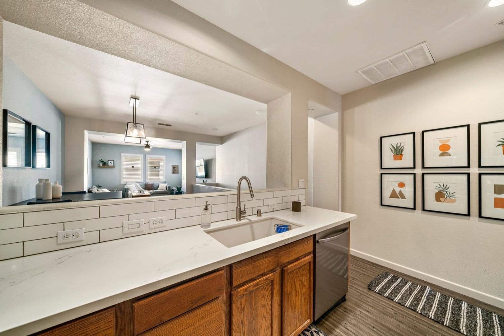 Elk Grove House: 8430 Crystal Walk Cir