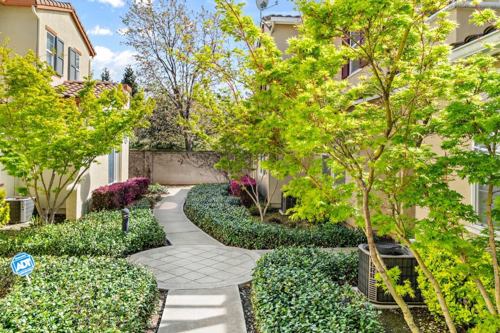 Elk Grove House: 8430 Crystal Walk Cir