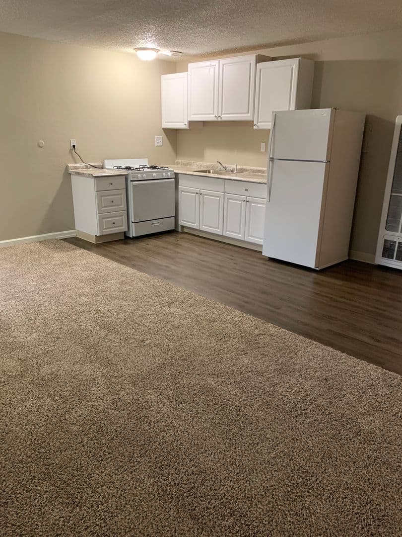 Sacramento Apartment: 6125 Stockton Blvd