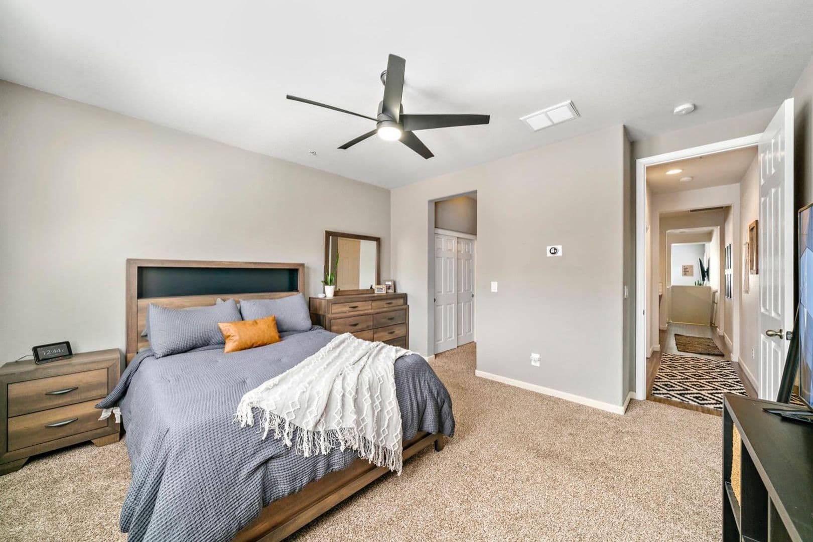 Elk Grove House: 8430 Crystal Walk Cir