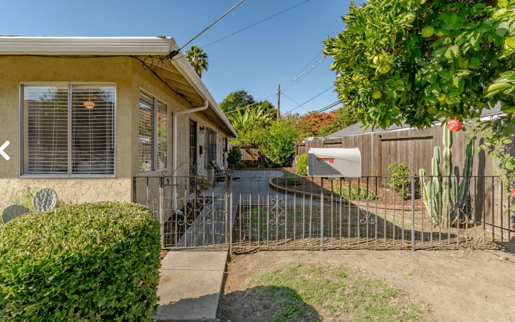 Sacramento House: 5484 Riverside Blvd