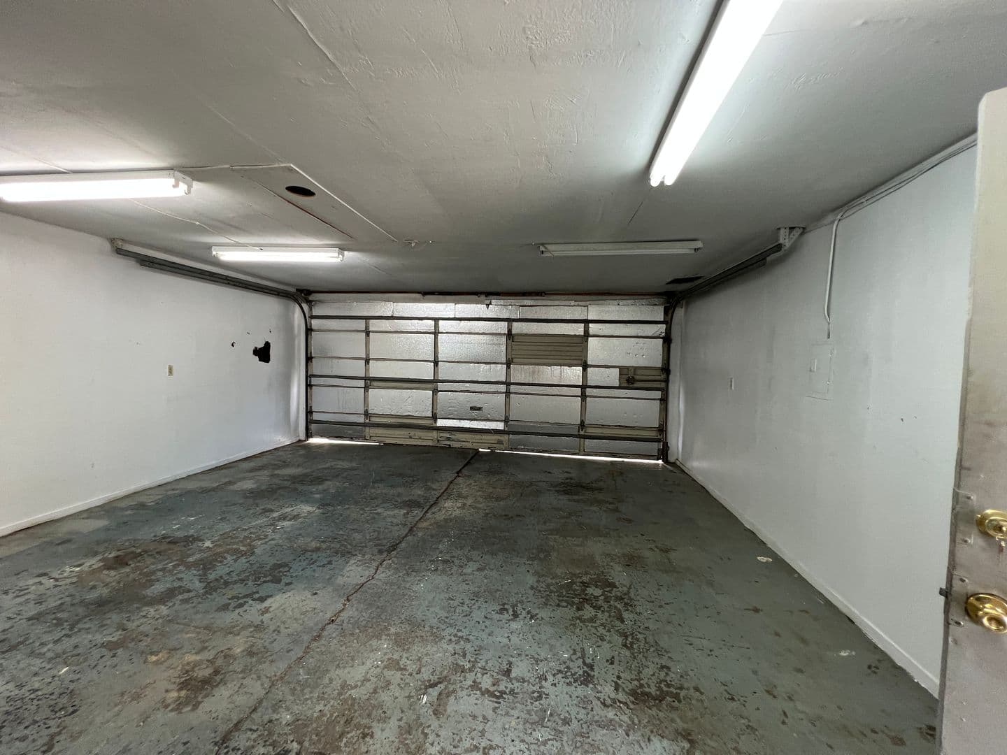 Sacramento House: 142 Redwood