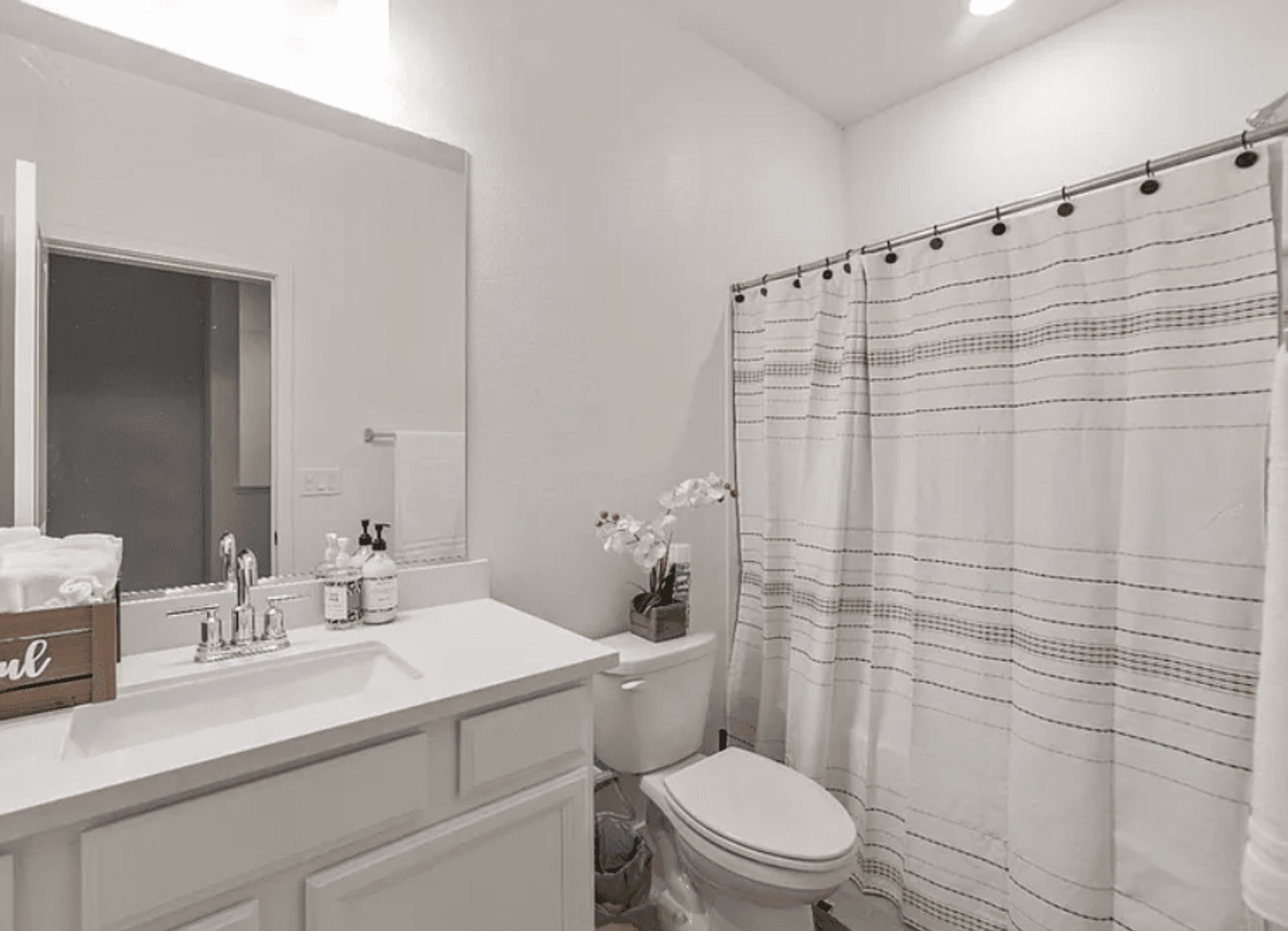 Sacramento House: 3074 Seaspray Walk