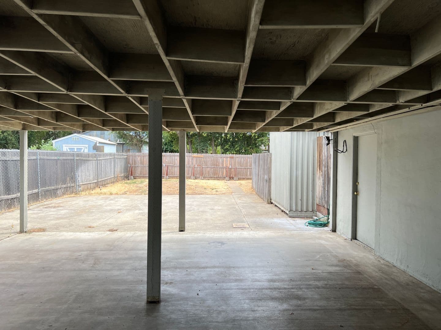 Sacramento House: 142 Redwood