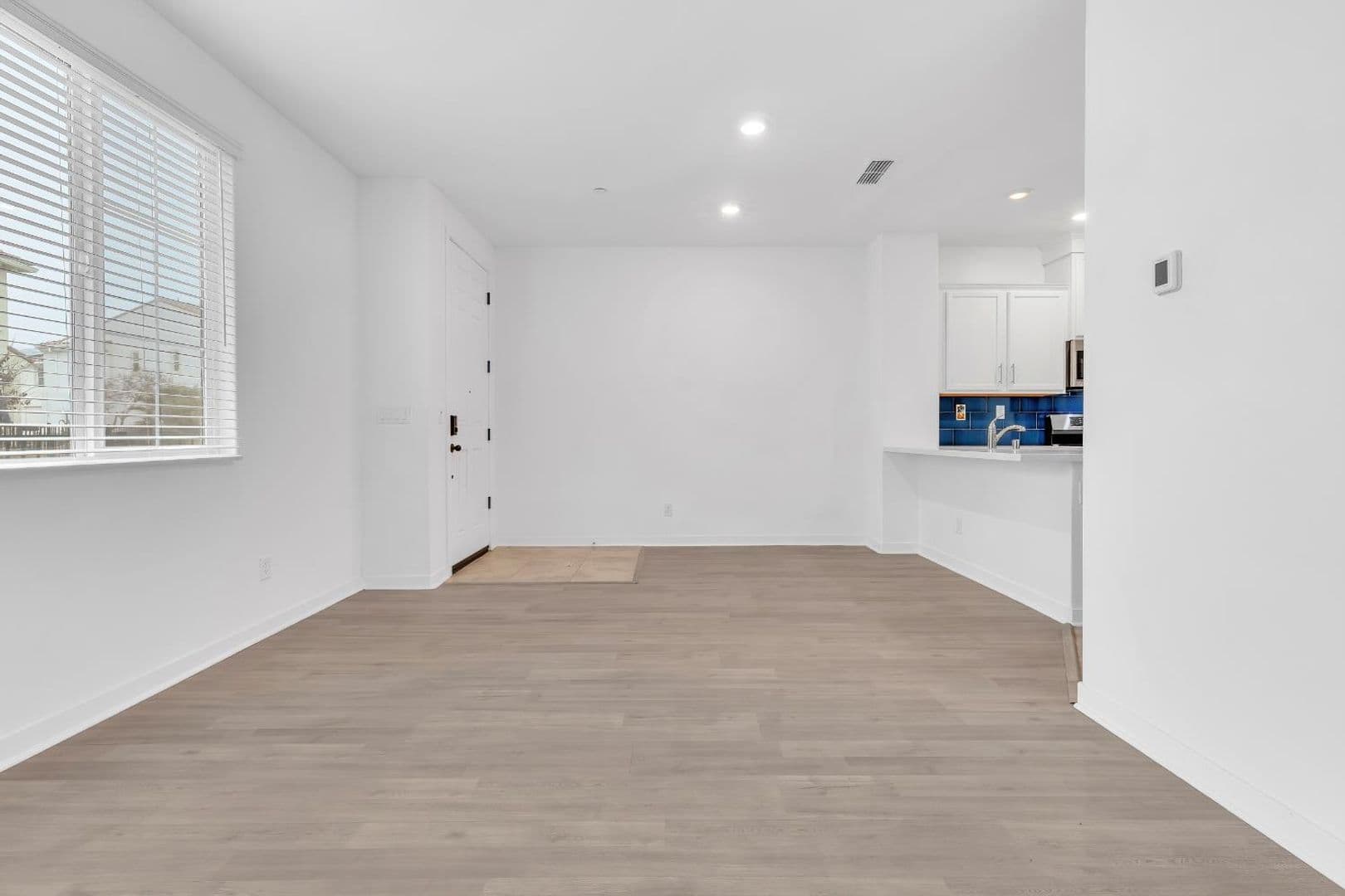 Sacramento House: 5301 E Commerce Way Unit 39102