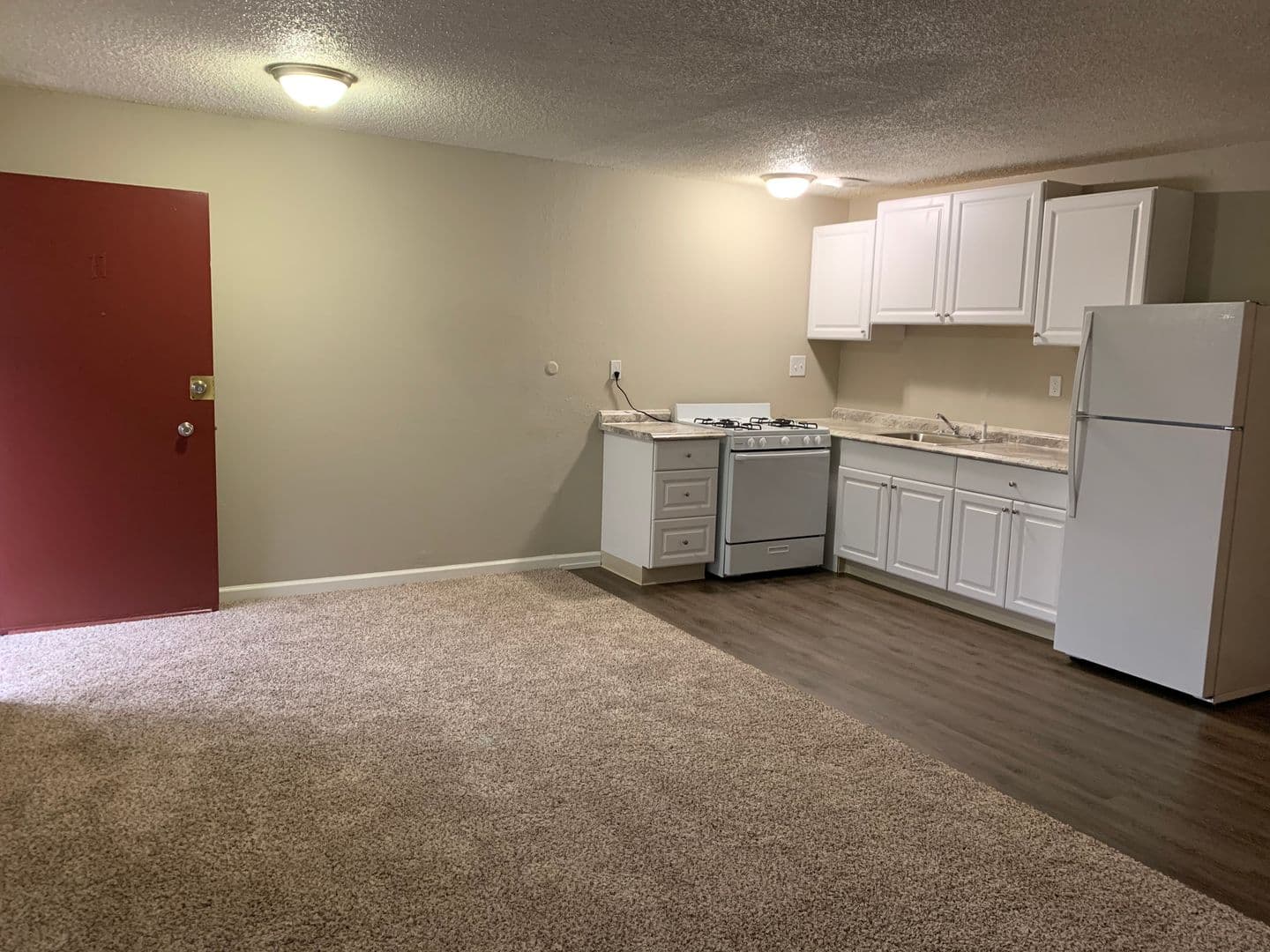 Sacramento Apartment: 6125 Stockton Blvd