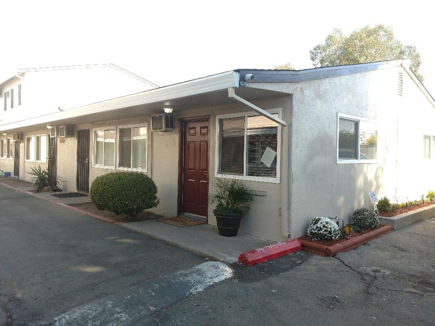 Sacramento Apartment: 6125 Stockton Blvd