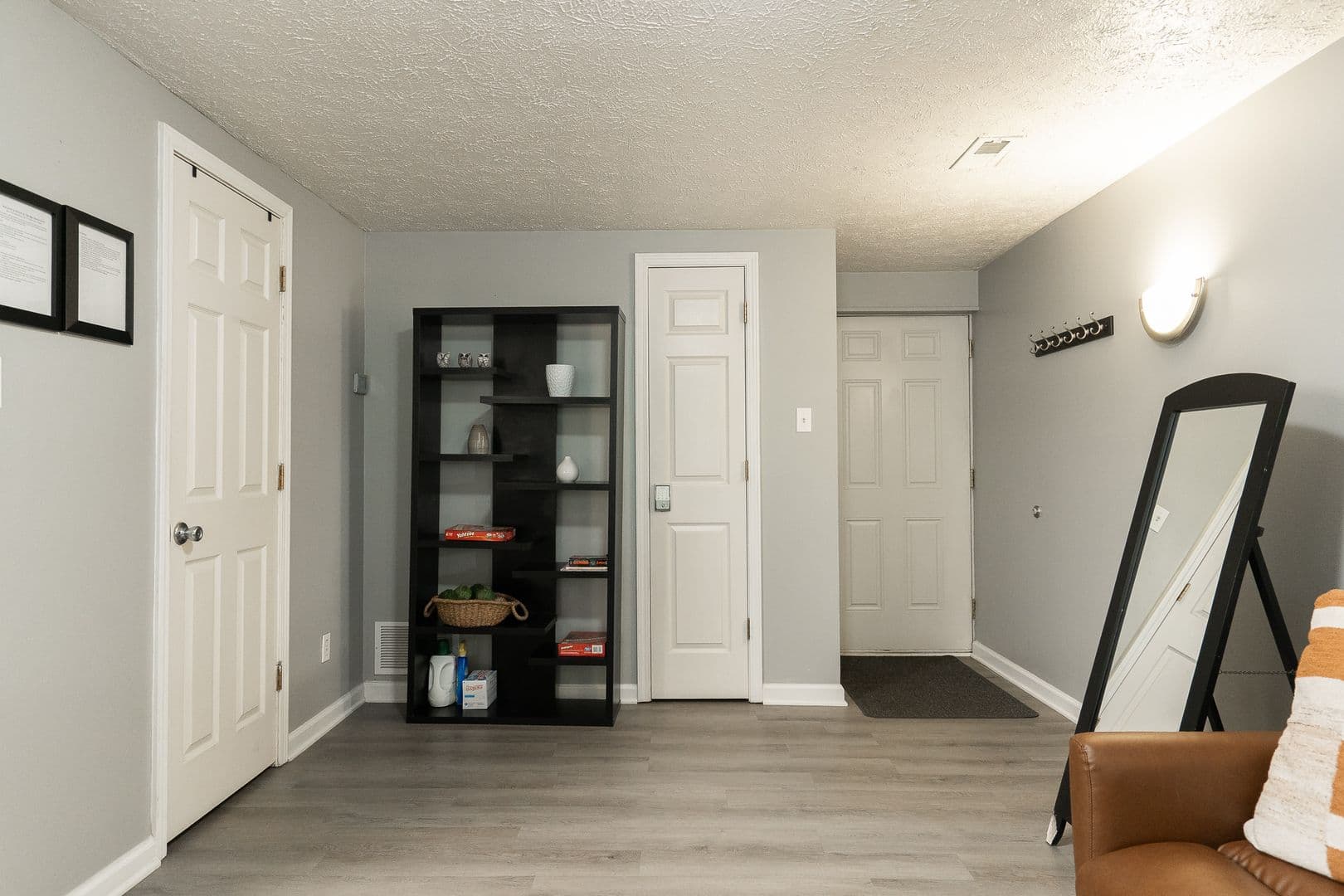 Indianapolis Apartment: 6007 N College Ave