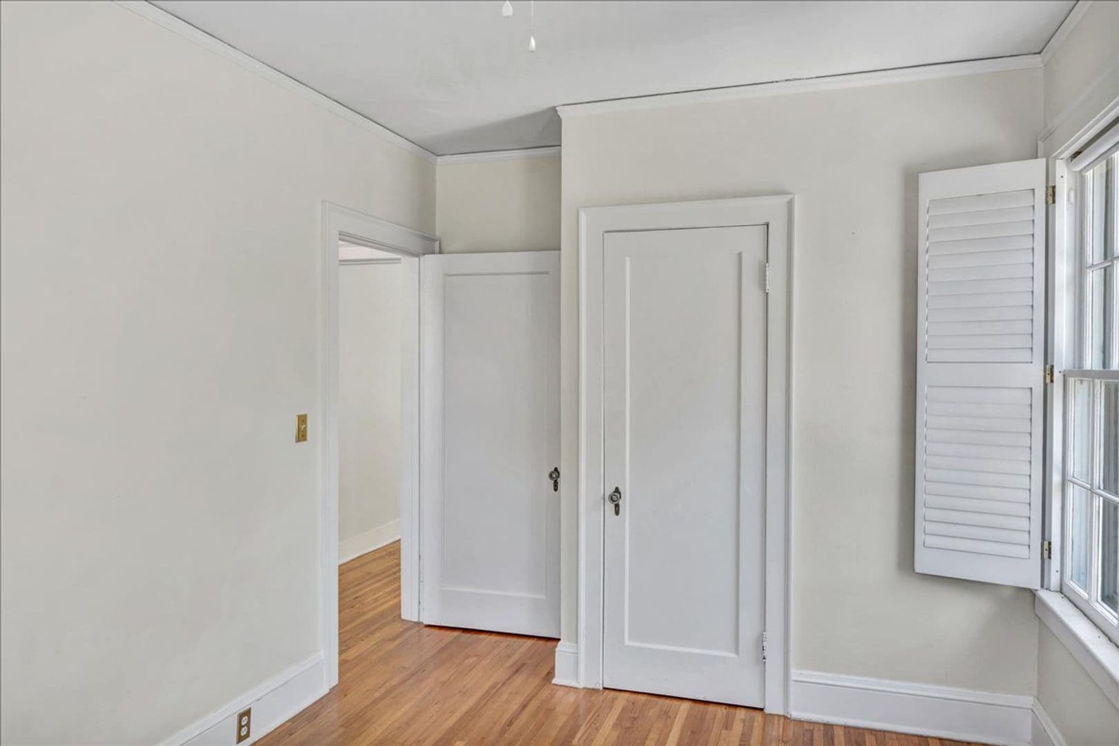 Macon House: 3551 Overlook Ave