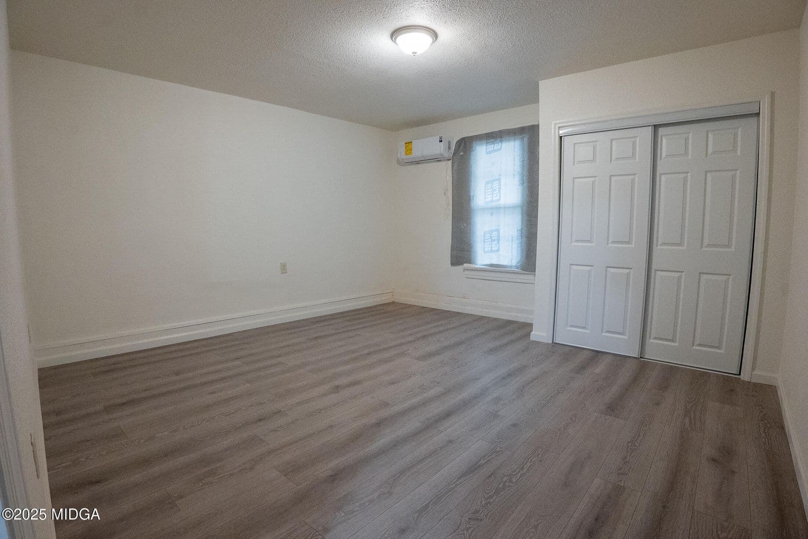 Macon House: 760 Cowan St. Unit A