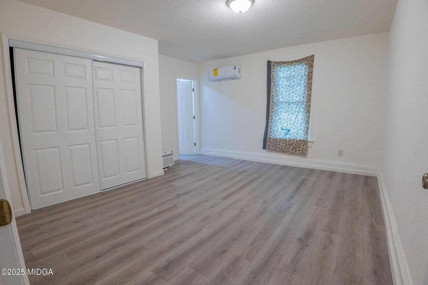 Macon House: 760 Cowan St. Unit A