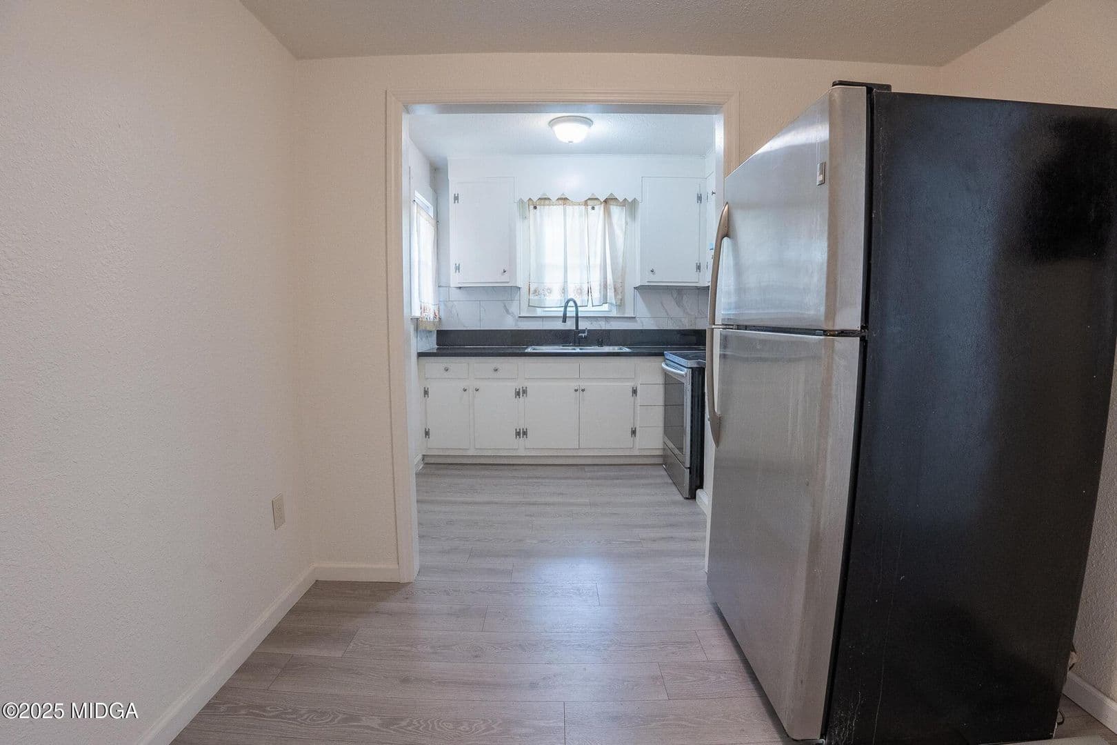 Macon House: 760 Cowan St. Unit B