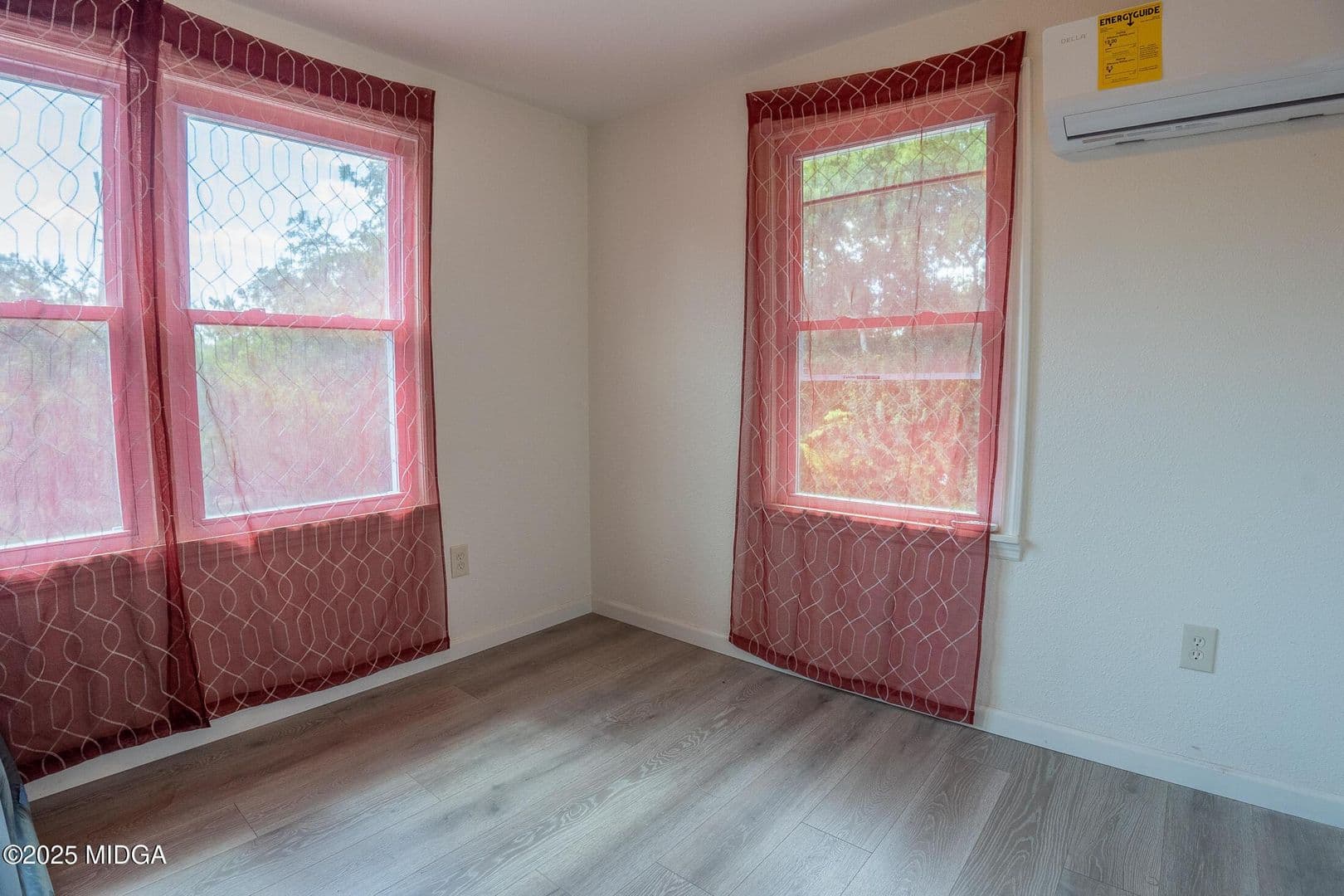 Macon House: 760 Cowan St. Unit B