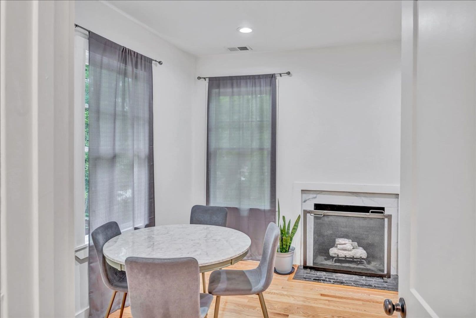 Macon House: 318 Corbin Ave