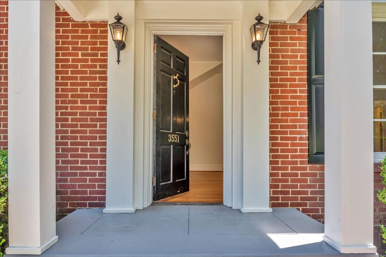 Macon House: 3551 Overlook Ave