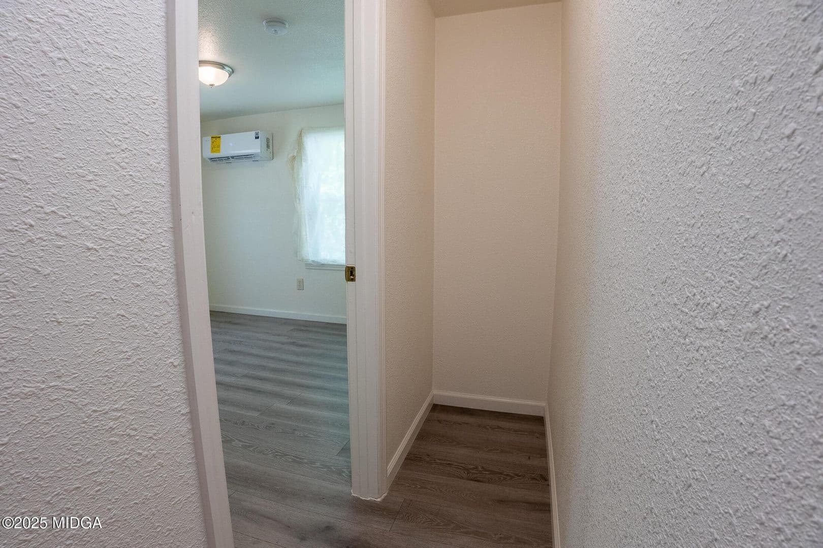 Macon House: 760 Cowan St. Unit B