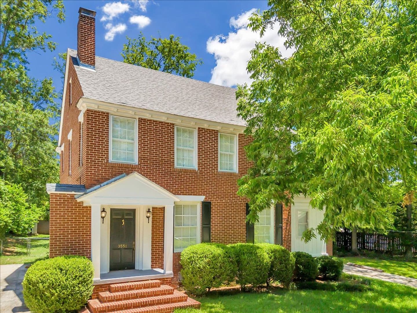 Macon House: 3551 Overlook Ave
