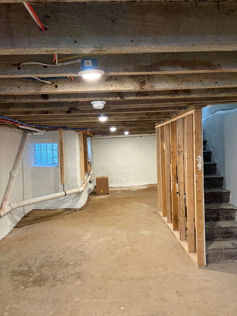 Philadelphia House: 1547 N Frazier St