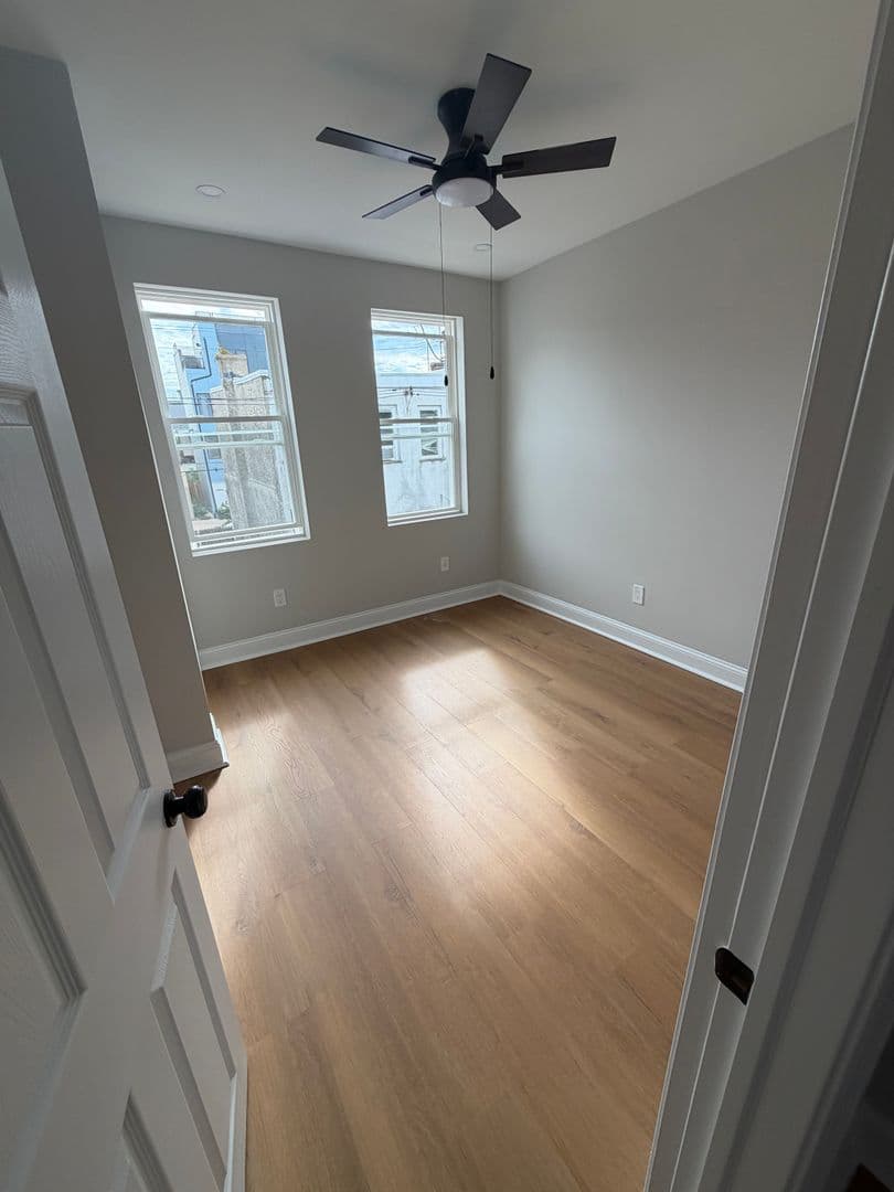 Philadelphia House: 1427 S Etting St