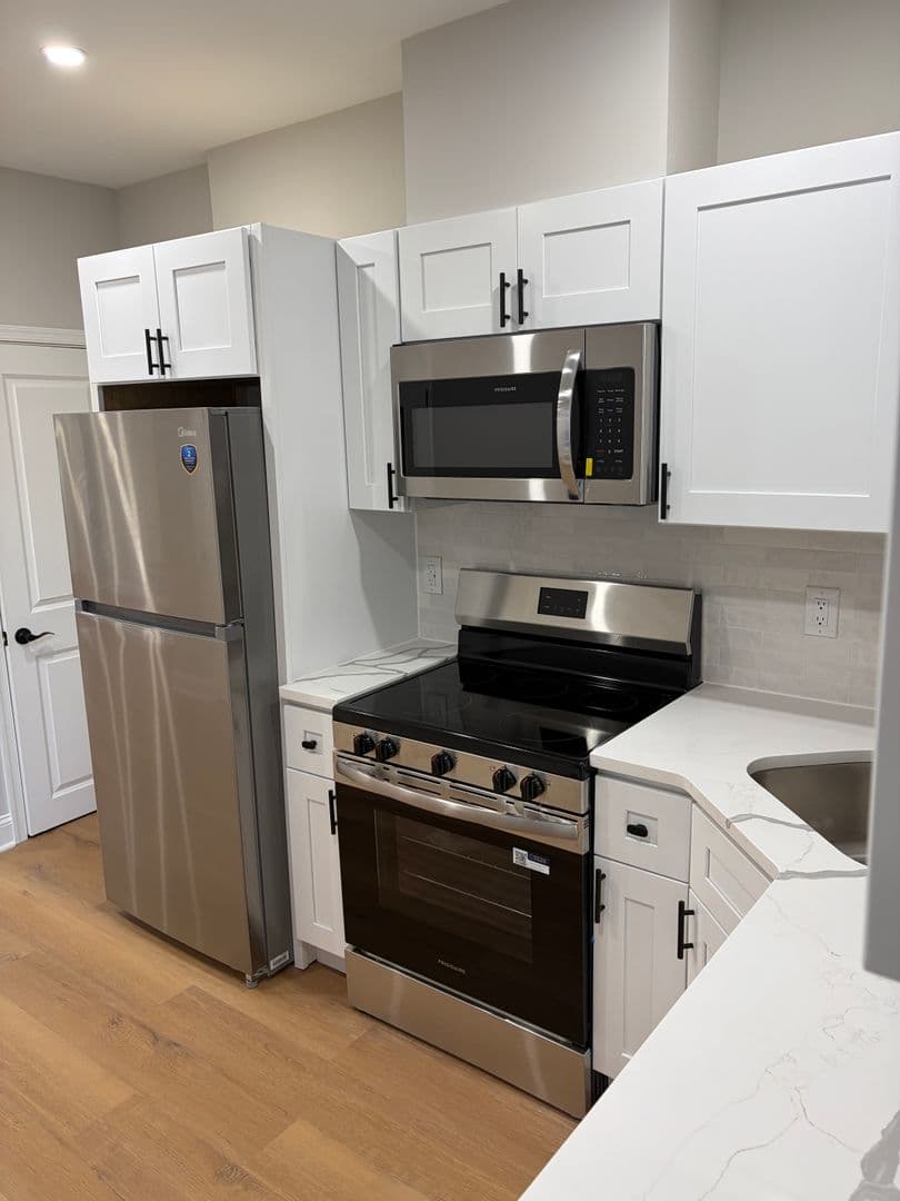 Philadelphia House: 1549 N Frazier St