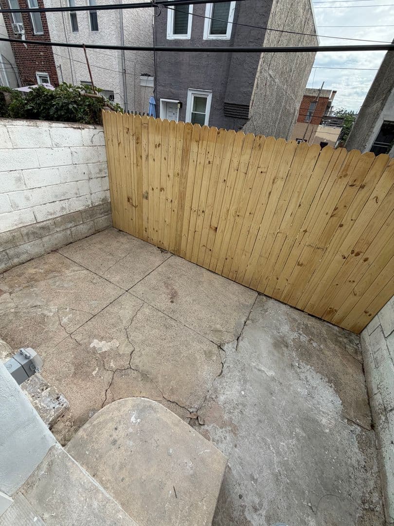 Philadelphia House: 1427 S Etting St