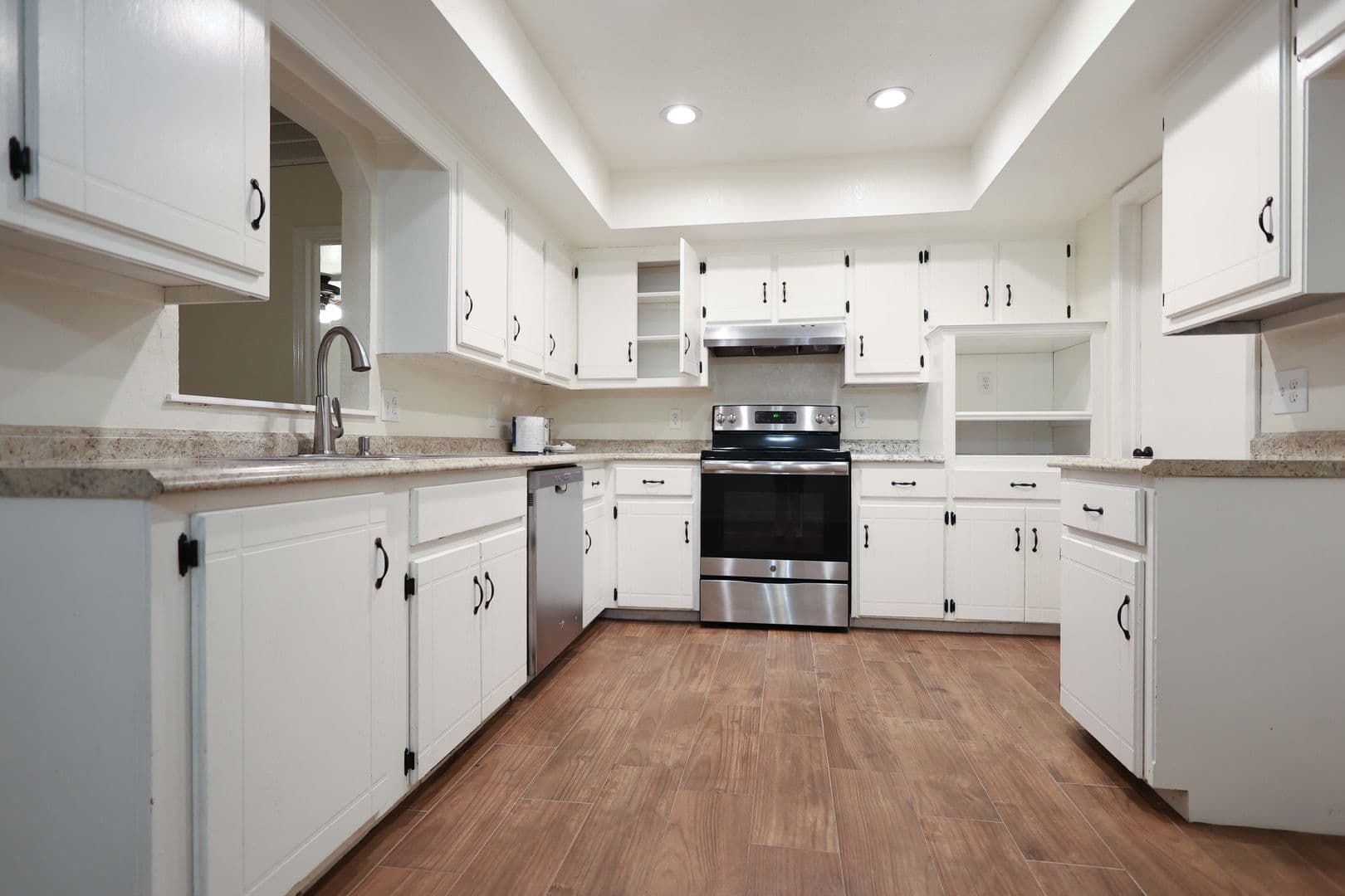 Norman House: 1808 Ridgewood Dr