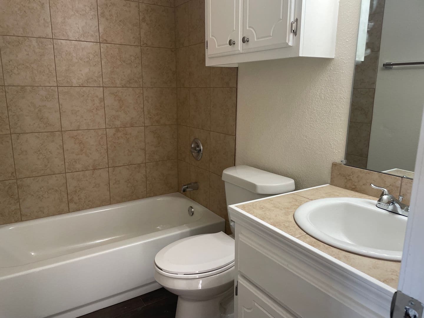 Norman Apartment: 1407 Glen Oaks Ct