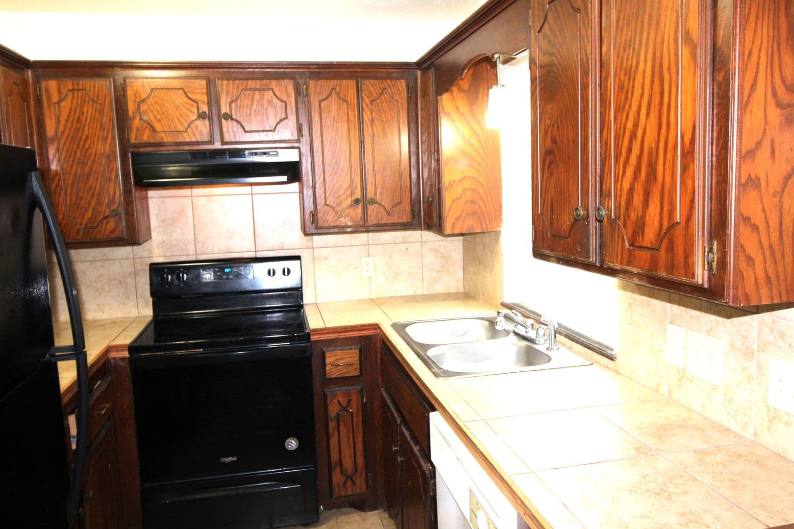 Norman Apartment: 1901 E Lindsey