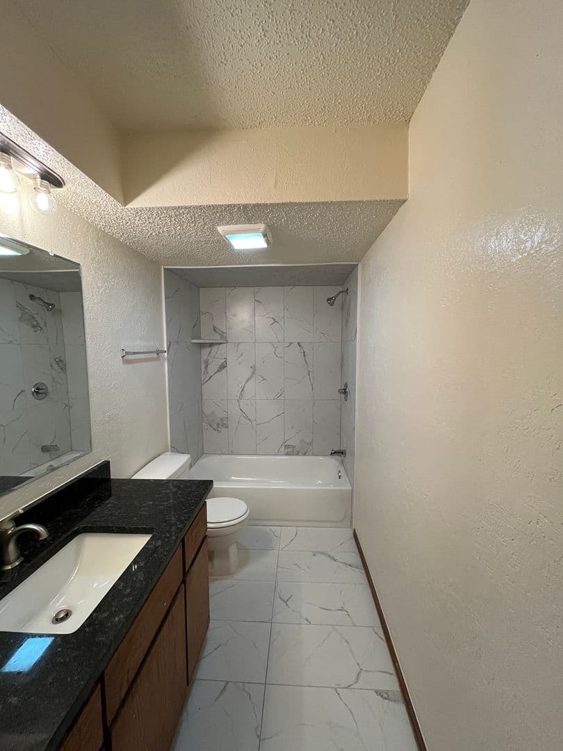 Norman Apartment: 233 Chalmette