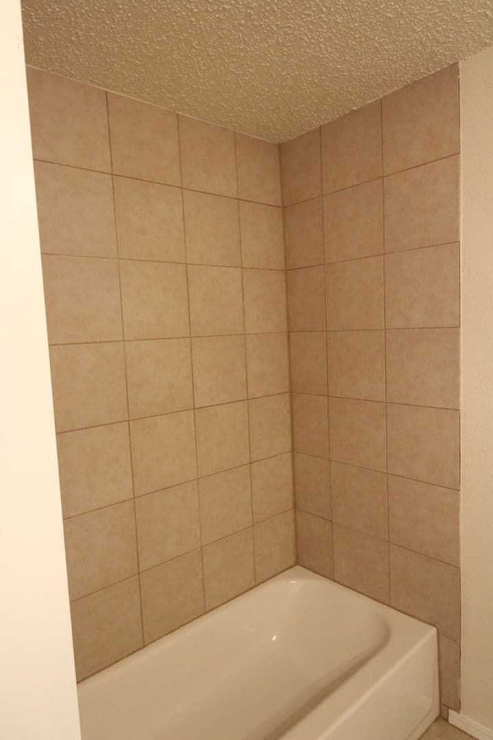 Noble House: 121 Stonewood