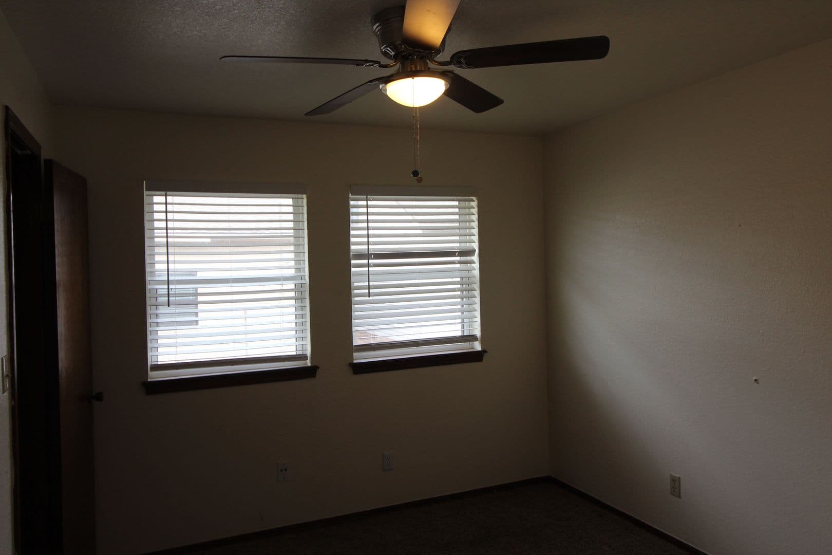 Norman Apartment: 1901 E Lindsey