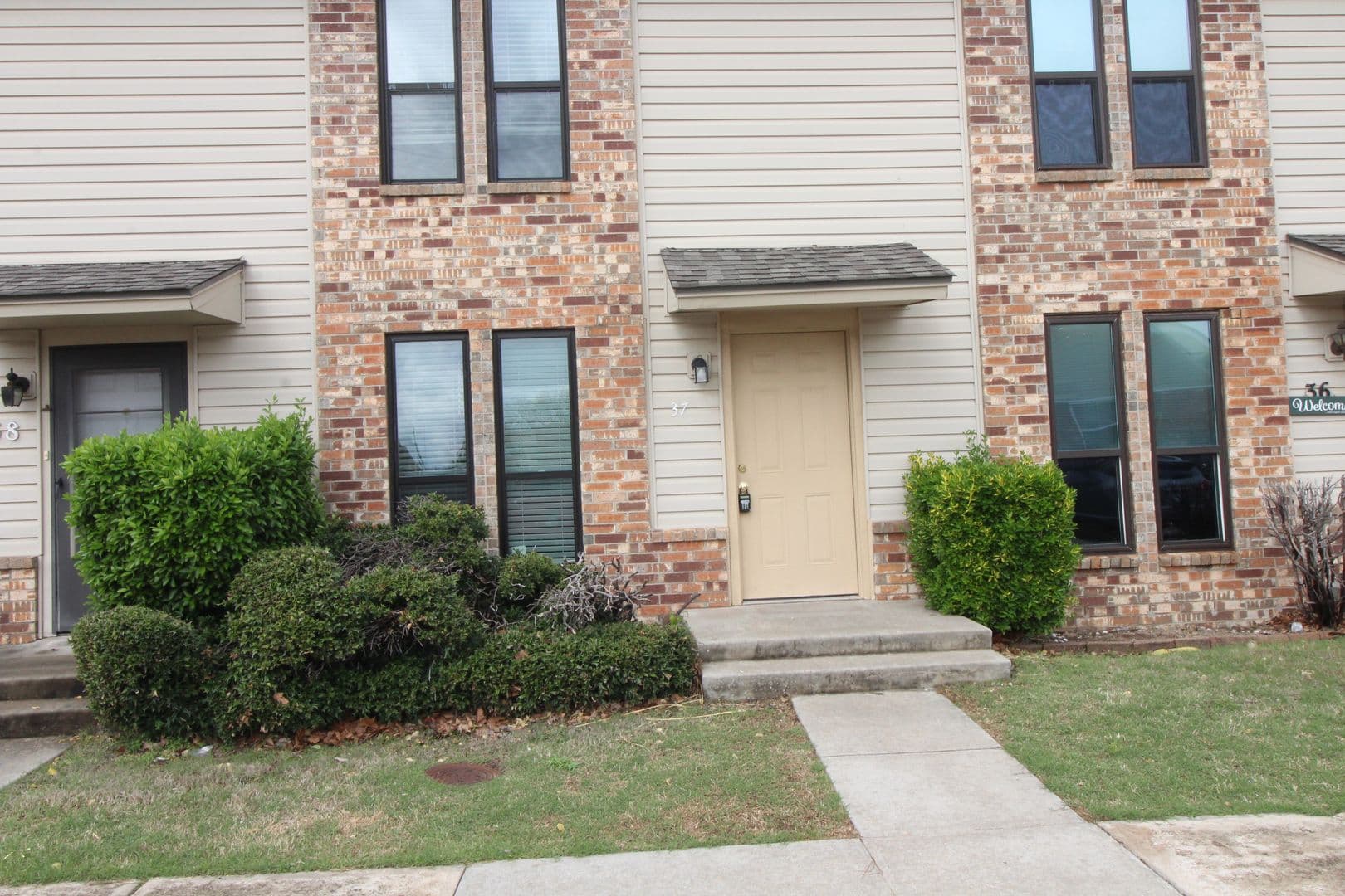 Norman Apartment: 1901 E Lindsey