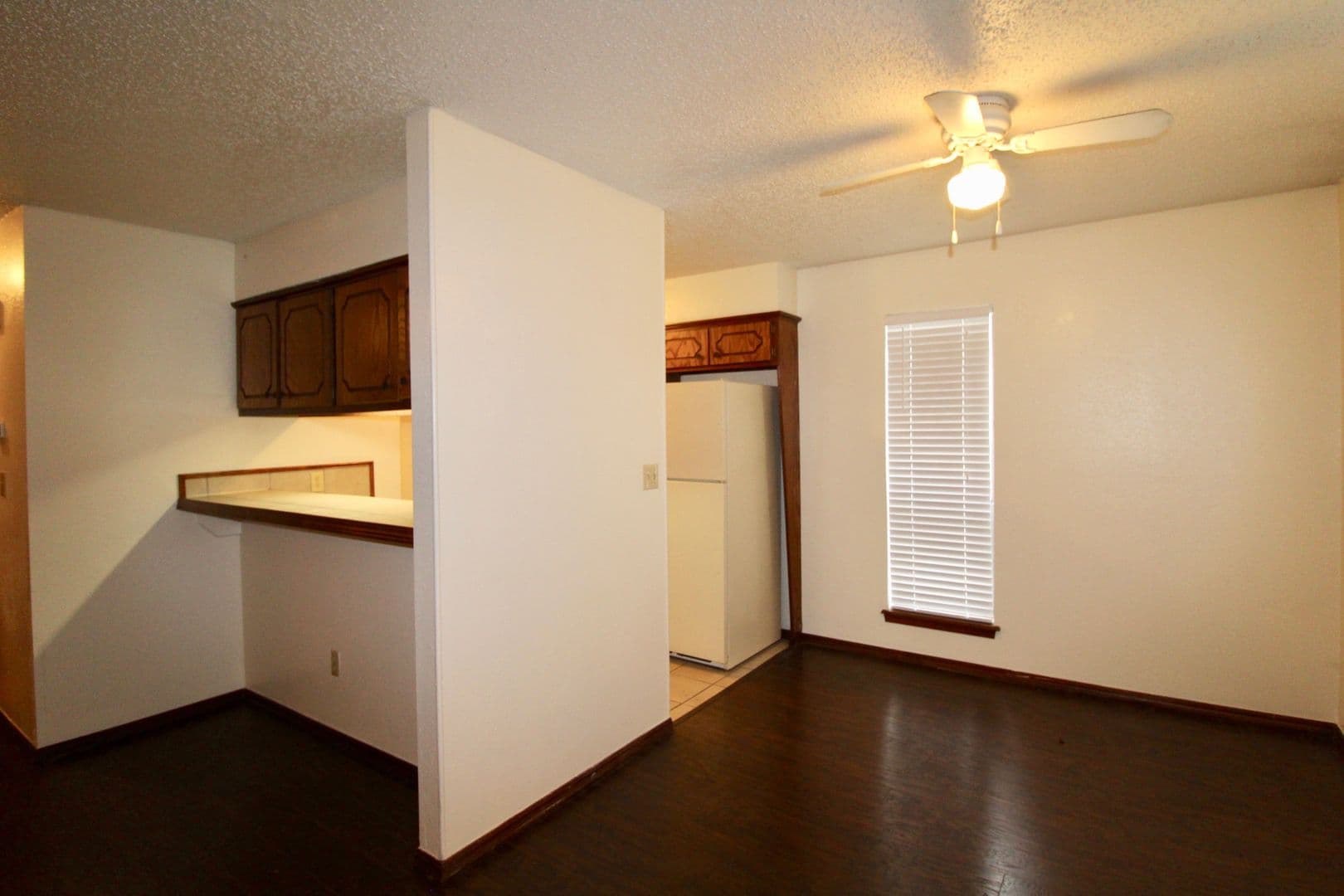 Noble Apartment: 900-902 Acacia Circle