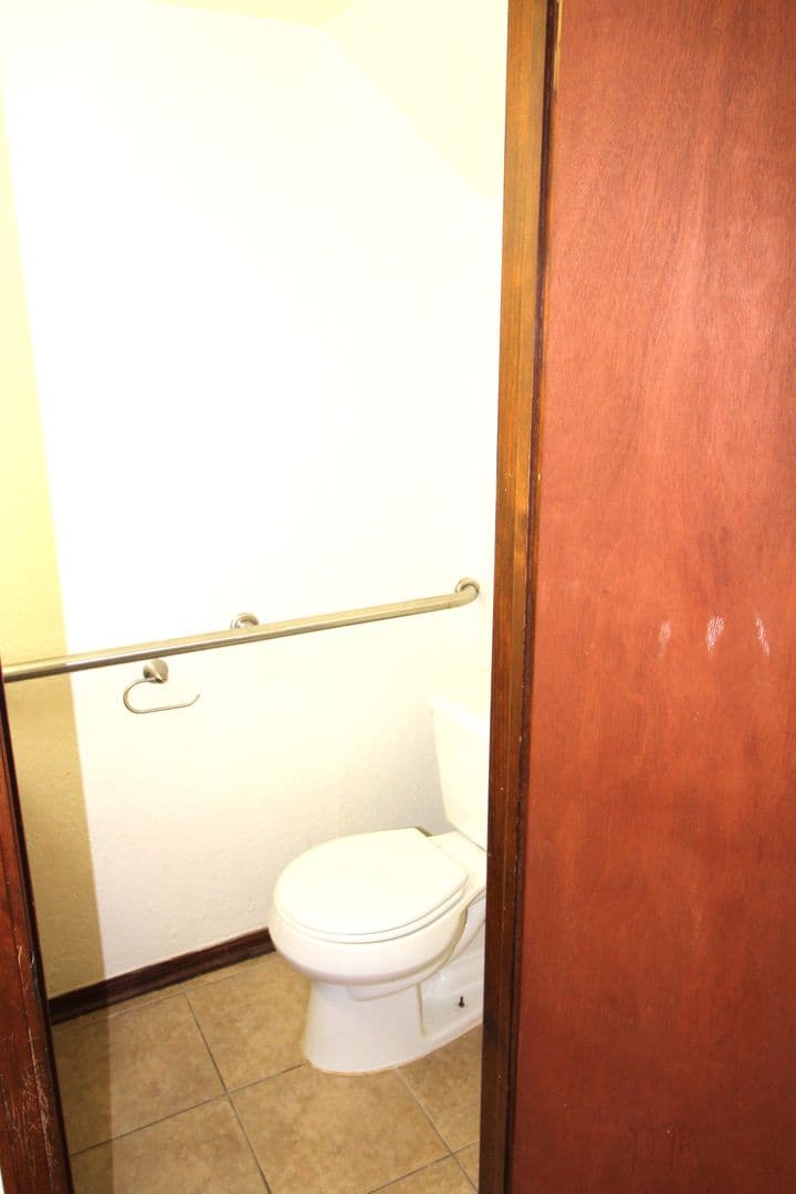Norman Apartment: 1901 E Lindsey